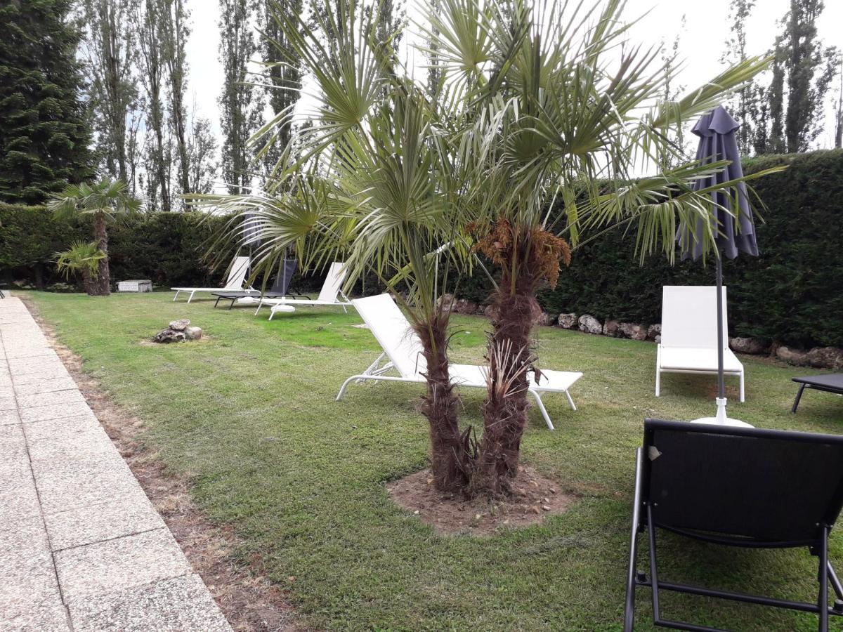 Domaine De L'Orisse Hotel Varennes-sur-Allier Exterior foto